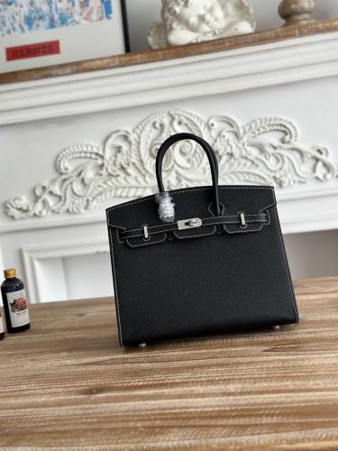 Hermes اللون الاسود