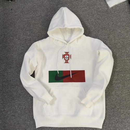 بلوفرات منتخب البرتغال