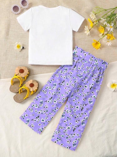 طقم تيشيرت وبنطلون واسع ذو قطعتين بطبعة