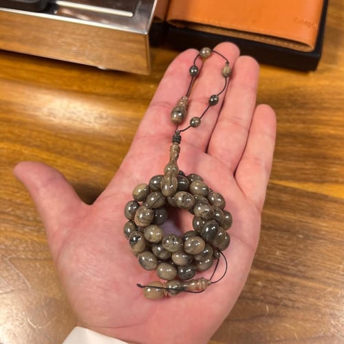 سبحة فاتوران لون رصاصي معرق