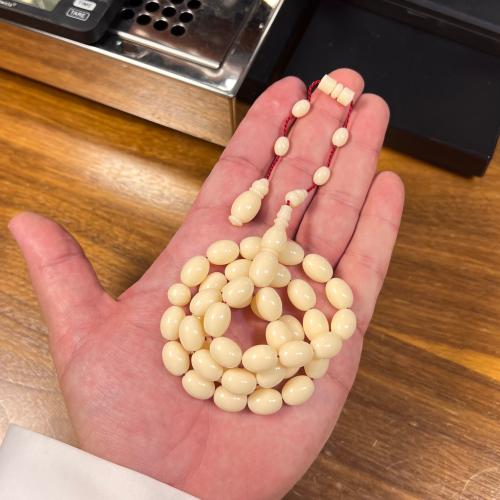 سبحة دومنة لون ابيض