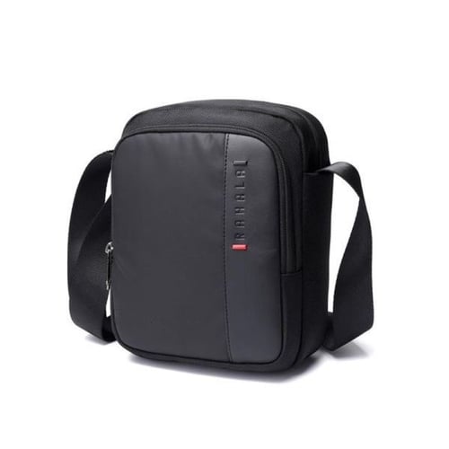 حقيبة محمولة للسفر باللون الاسود