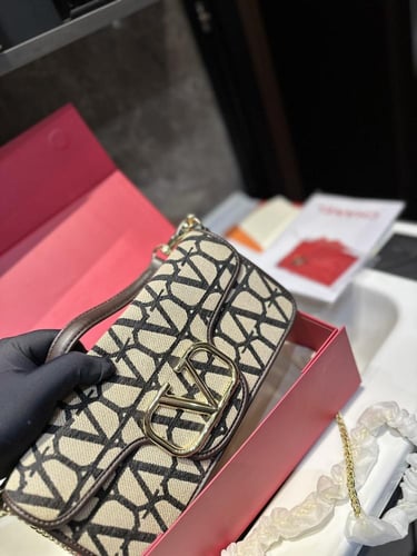 Valentino bag