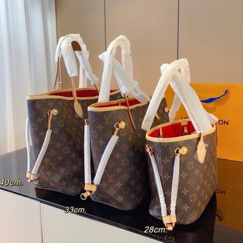 LOUIS VUITTON-Lv