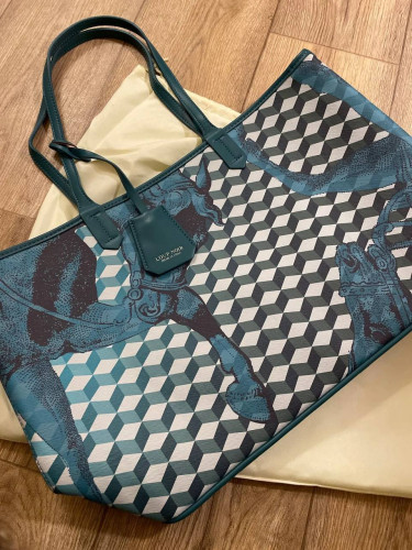 لوب نوار-LOUP NOIR