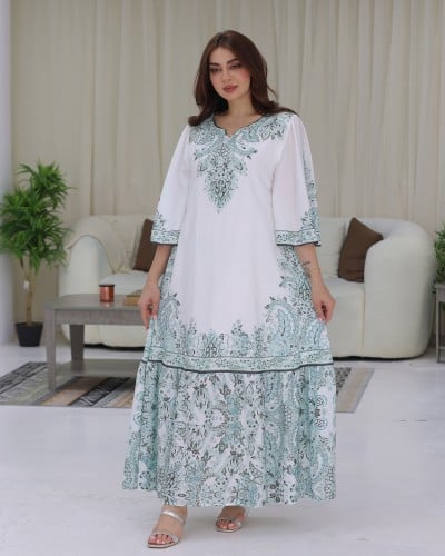 جلابيه ابيض بتشجيره أنيقه