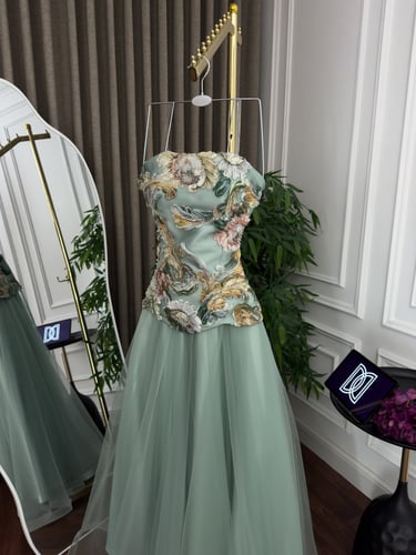 فستان سهره تل كلوش كلفه تطريز خرز