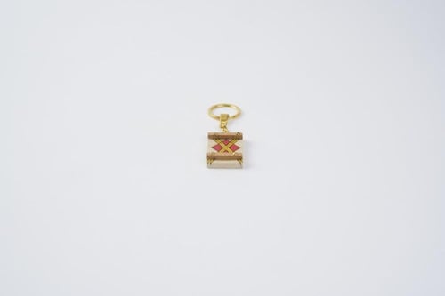 ميدالية | باب سهم| أصفر