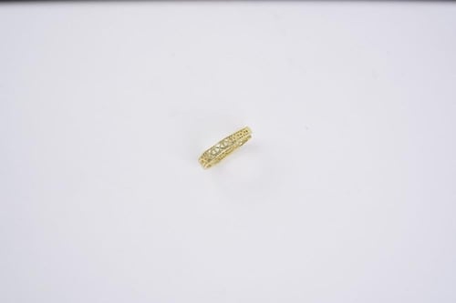 حلق مشراق ذهبي