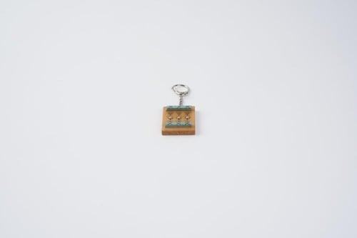 ميدالية | باب الدرعية | ازرق فاتح