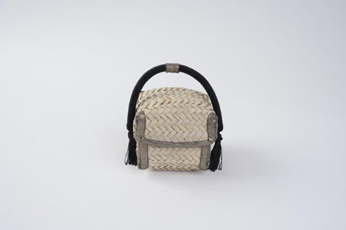 صندوق السعف بالعقال الأسود - صغير