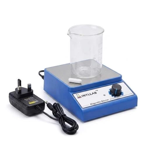 Magnetic mixing device for essential oils