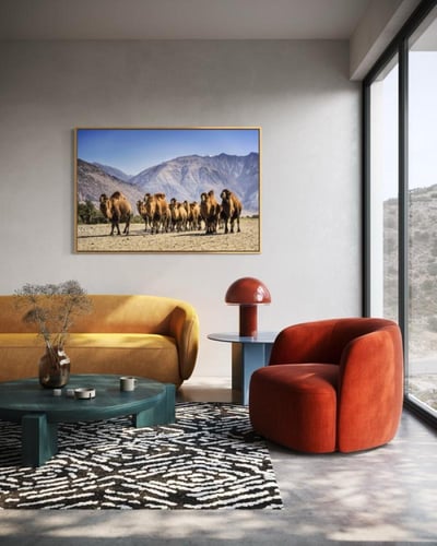 لوحة كانفاس قطيع خيول عربية بتصميم طبيعي فاخر للمج...
