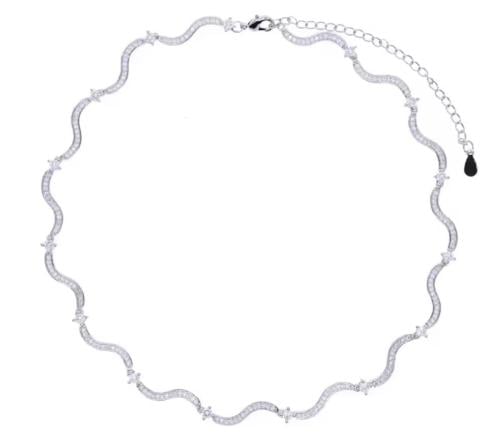 سلسلة فضي مموج / Wavy Silver Necklace