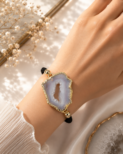 Bracelet with natural agate stone