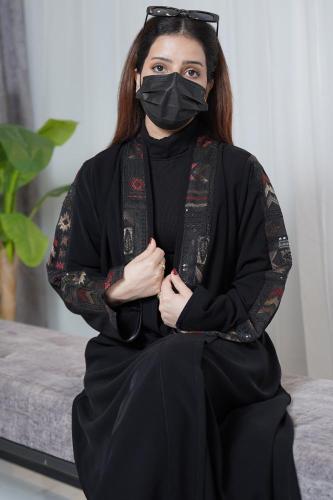 عباية شموخ احمر