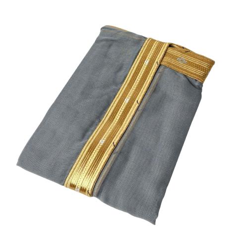The original Bousht is gray.