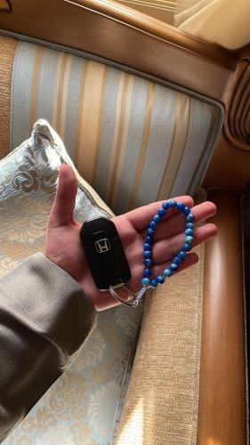 ميدالية ازرق مموج