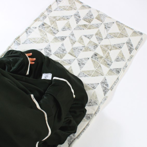 طقم صلاة ( سجادة + شرشف صلاة لف بكسرات مع طقطق - ف...