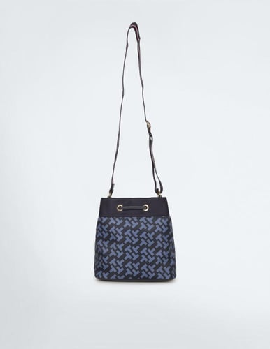 شنطه تومي لون كحلي