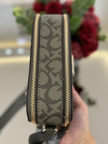 شنطه قيس درجين اليوميه لون زيتوني