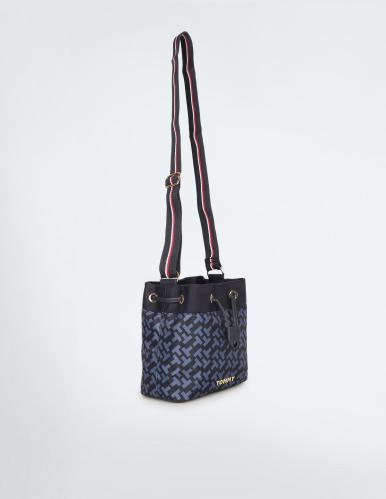 شنطه تومي لون كحلي