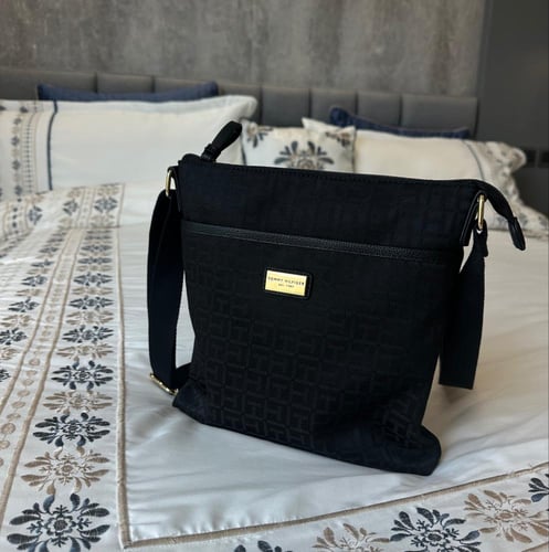 شنطه تومي اليوميه العمليه