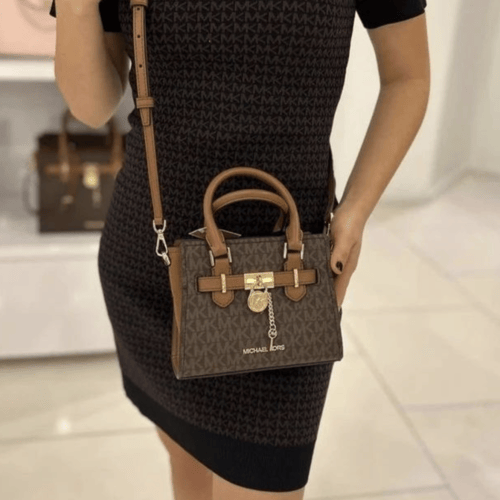 شنطه مايكل كورس صغيره الحجم