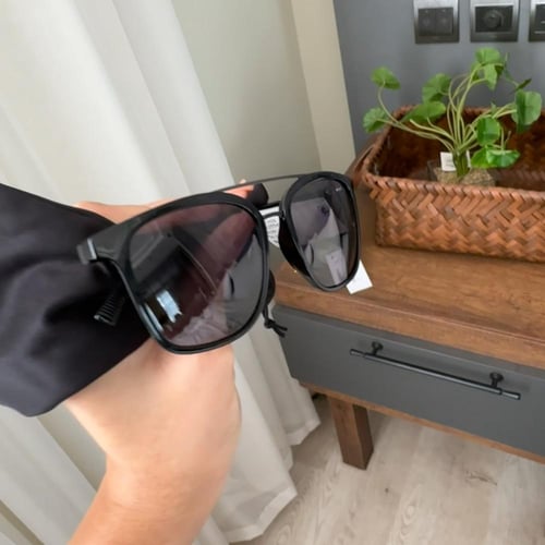 نظاره كيلفن كلاين الرجاليه لون اسود