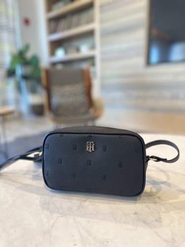 شنطه تومي يوميه