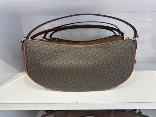 شنطه مايكل متوسطه ع الكتف