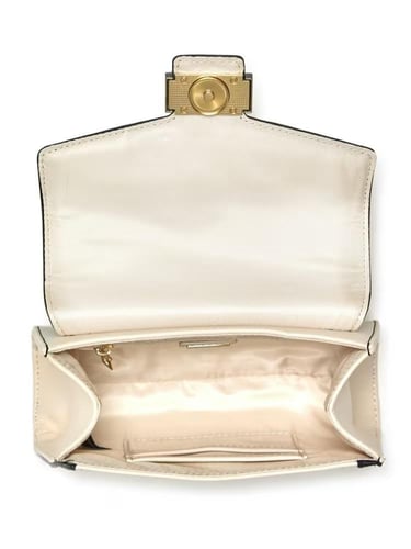 شنطه قيس مني