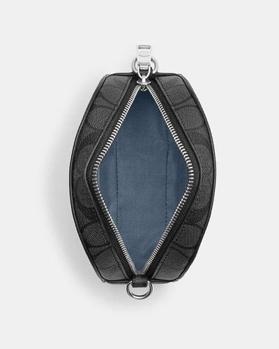 شنطه كوتش اليوميه صغيره الحجم