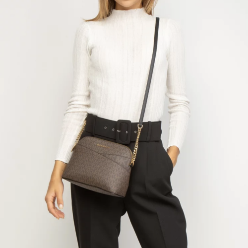 شنطه مايكل كورس حجم متوسط يوميه كروس بدي