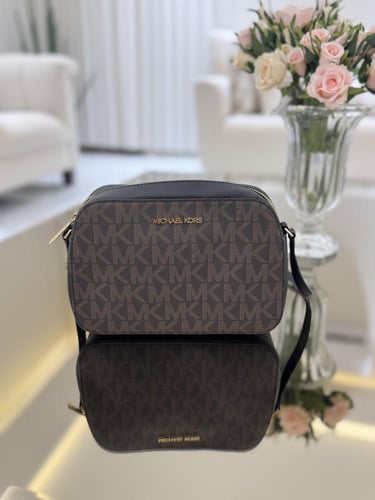 شنطه مايكل كورس