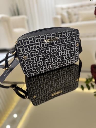 شنطه تومي كحلي يوميه اصلي