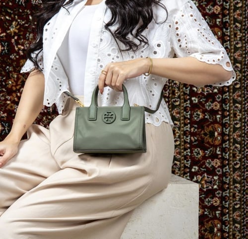 شنطة توري بورش