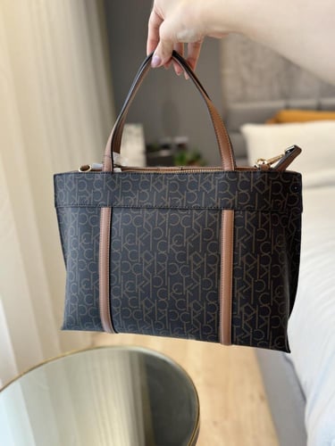 شنطه كيلفن كلاين سقنتشر بني