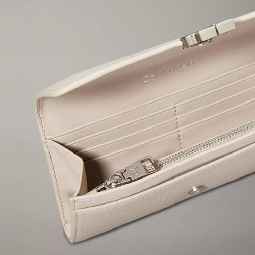 شنطه كيلفن كلاين لون بيج