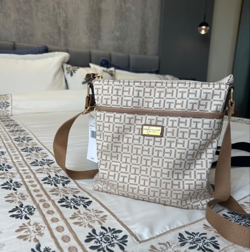 شنطه تومي اليوميه العمليه