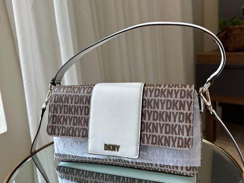 شنطه دكني اسود متوسطه سقنتشر