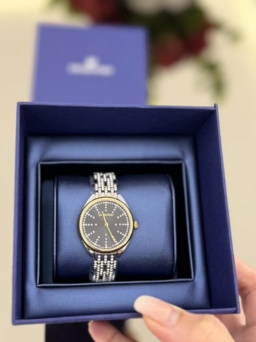 ساعه سوارفسكي المكس