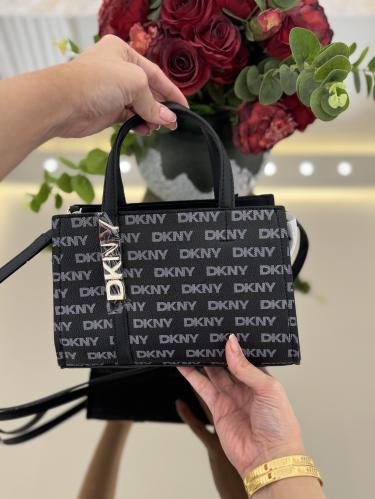 شنطه دكني سقنتشر اسود