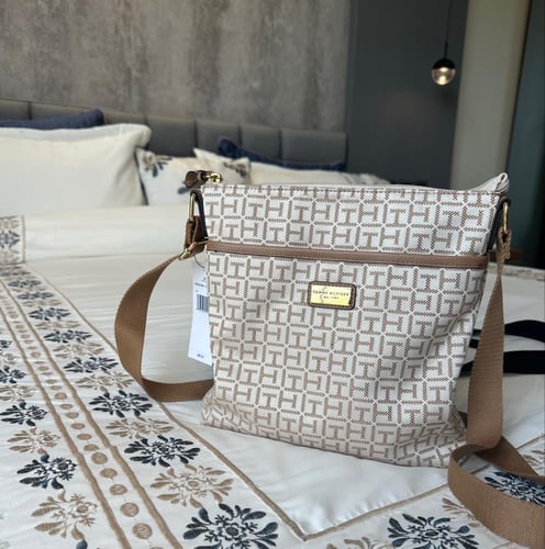 شنطه تومي اليوميه العمليه