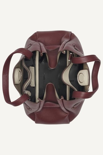 شنطه دكني لون برقندي