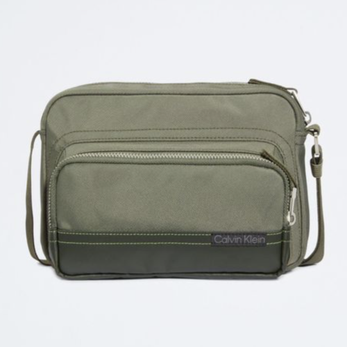 شنطه كيلفن كلاين رجاليه لون عشبي