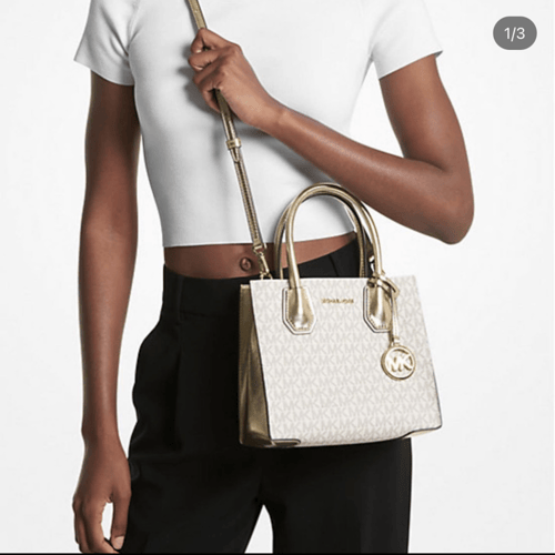 شنطه ماكل كورس كروس بدي كريمي وذهبي