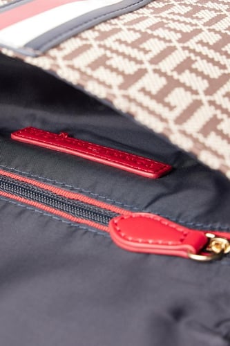 شنطه تومي سقنتشر بيج