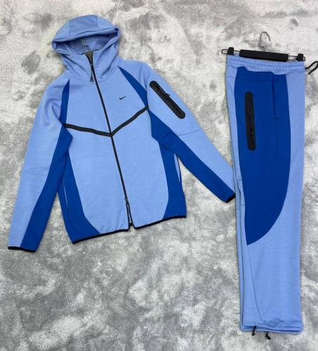 Tech Fleece Pro Windrunner