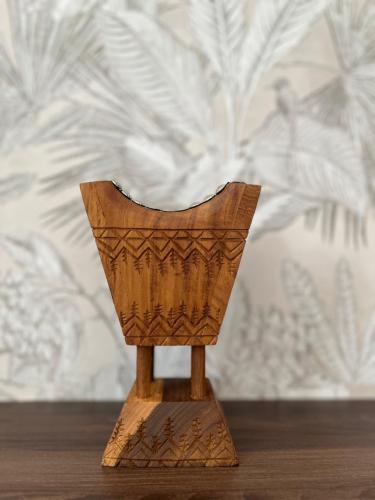Al-Ossairi cat incense burner